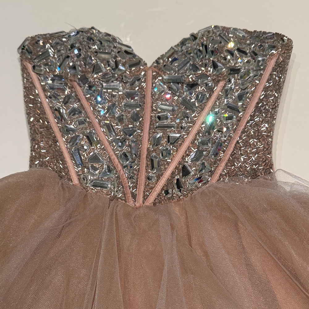 Sherri Hill size 0 dress with peach Tulle and Silver Embellishments - Picture 2 of 7